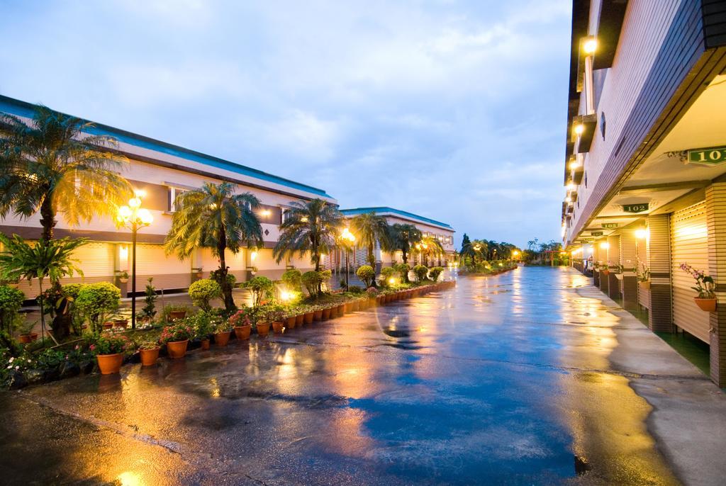 Mesasa Garden Motel Хуалянь Екстер'єр фото