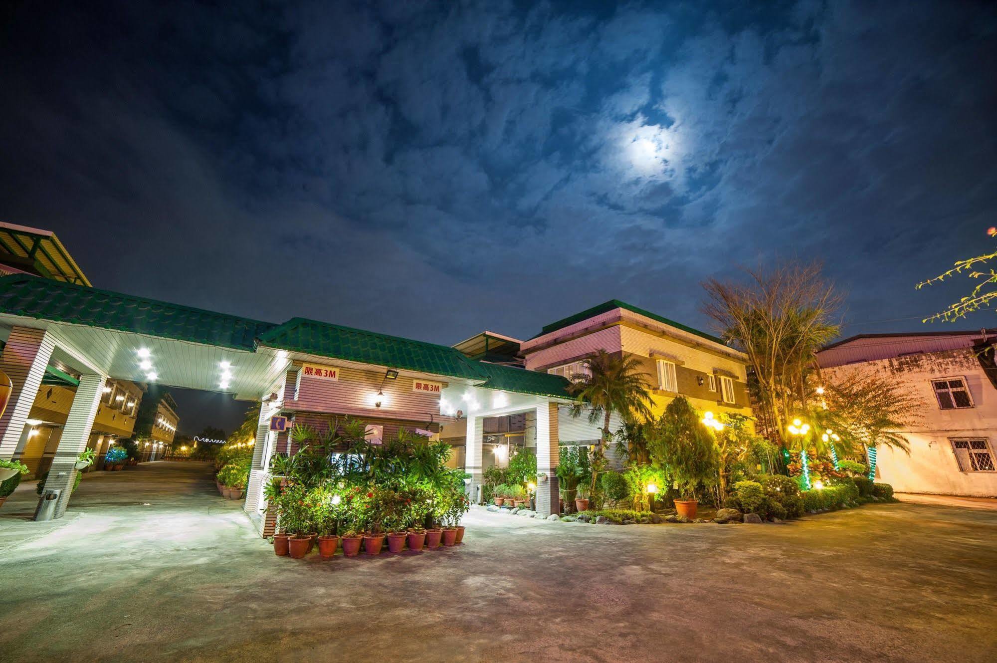 Mesasa Garden Motel Хуалянь Екстер'єр фото